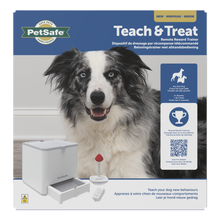 Cargar imagen en el visor de la galería, Adiestrador de mando de recompensa Teach &amp; Treat de PetSafe®
